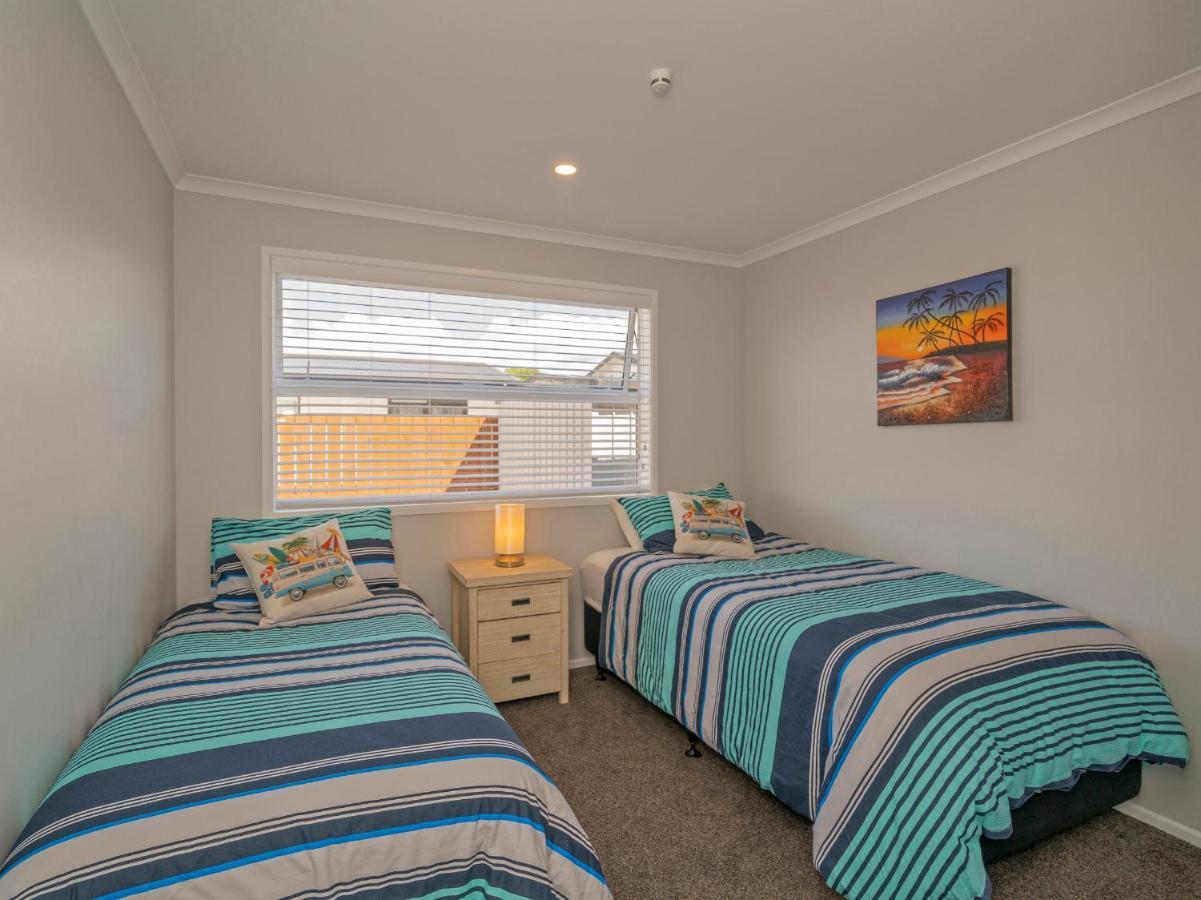 Modern Beach Pad - Whitianga Holiday Home Екстер'єр фото